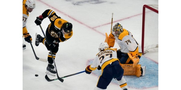 Nashville Predators målmand Juuse Saros' 10-årige rejse Nashville Predators målmand Juuse Saros' 10-årige rejse